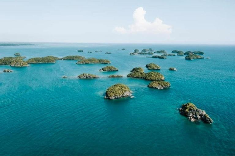 Villa Casa Cecilia-Entire house located near 100 Islands Alaminos Exterior foto